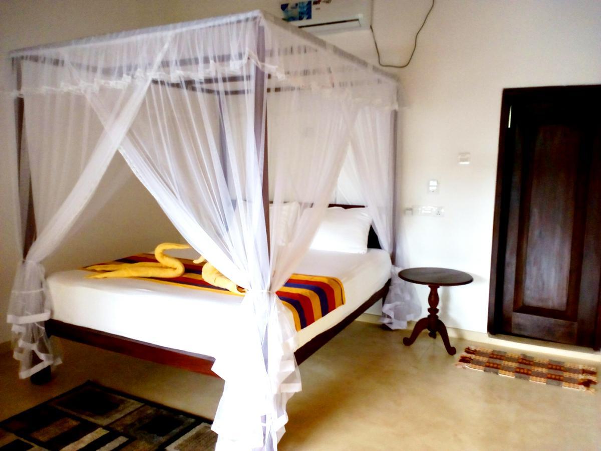 Sleepy Head Guesthouse Unawatuna Eksteriør billede