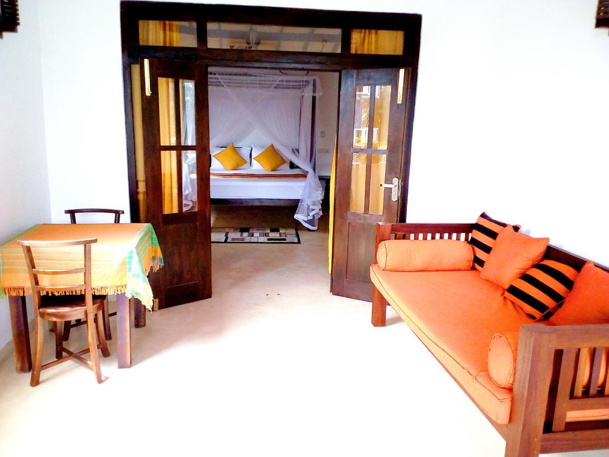 Sleepy Head Guesthouse Unawatuna Eksteriør billede