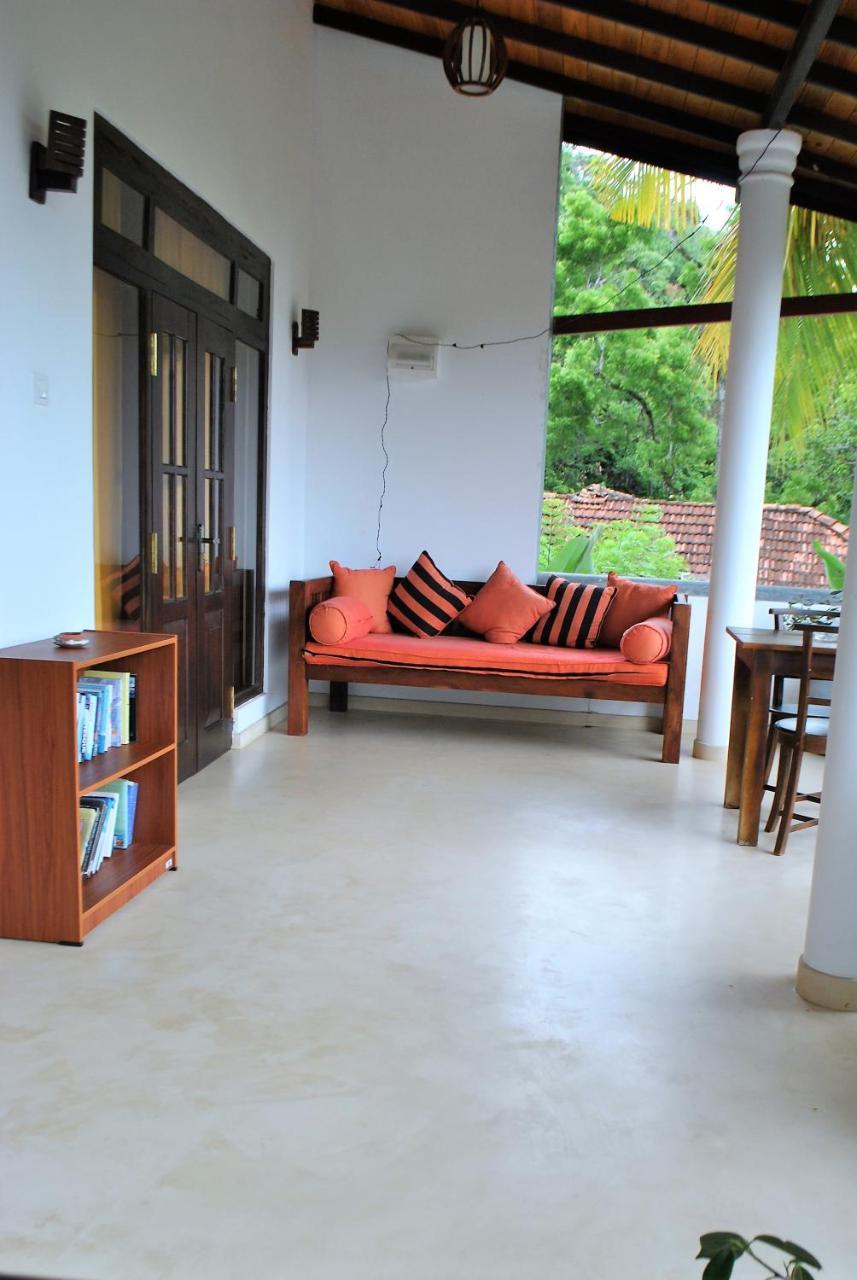Sleepy Head Guesthouse Unawatuna Eksteriør billede