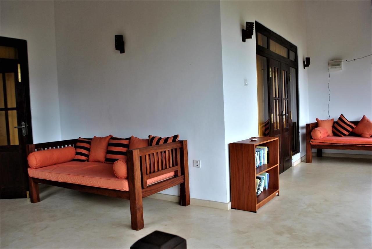 Sleepy Head Guesthouse Unawatuna Eksteriør billede